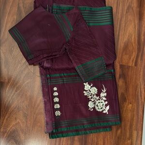 Elegant Maroon and Green Saree with blouse